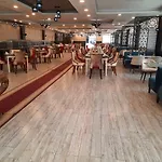 Jewel Al Nasr Hotel & Apartments